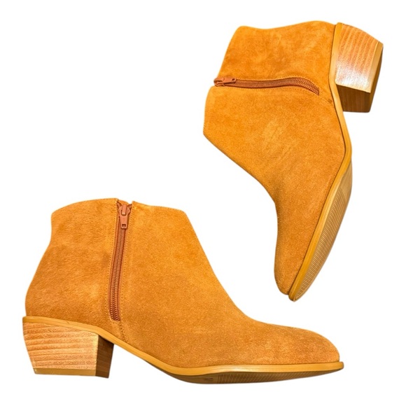 New! ABLE Chelsea Boot Almond Suede 8 - Picture 2 of 11